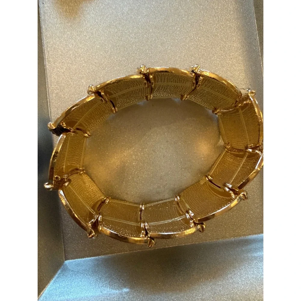 VTG Nautical Navy Blue Cream Enamel Gold Tone Striped Stretch Statement Bracelet